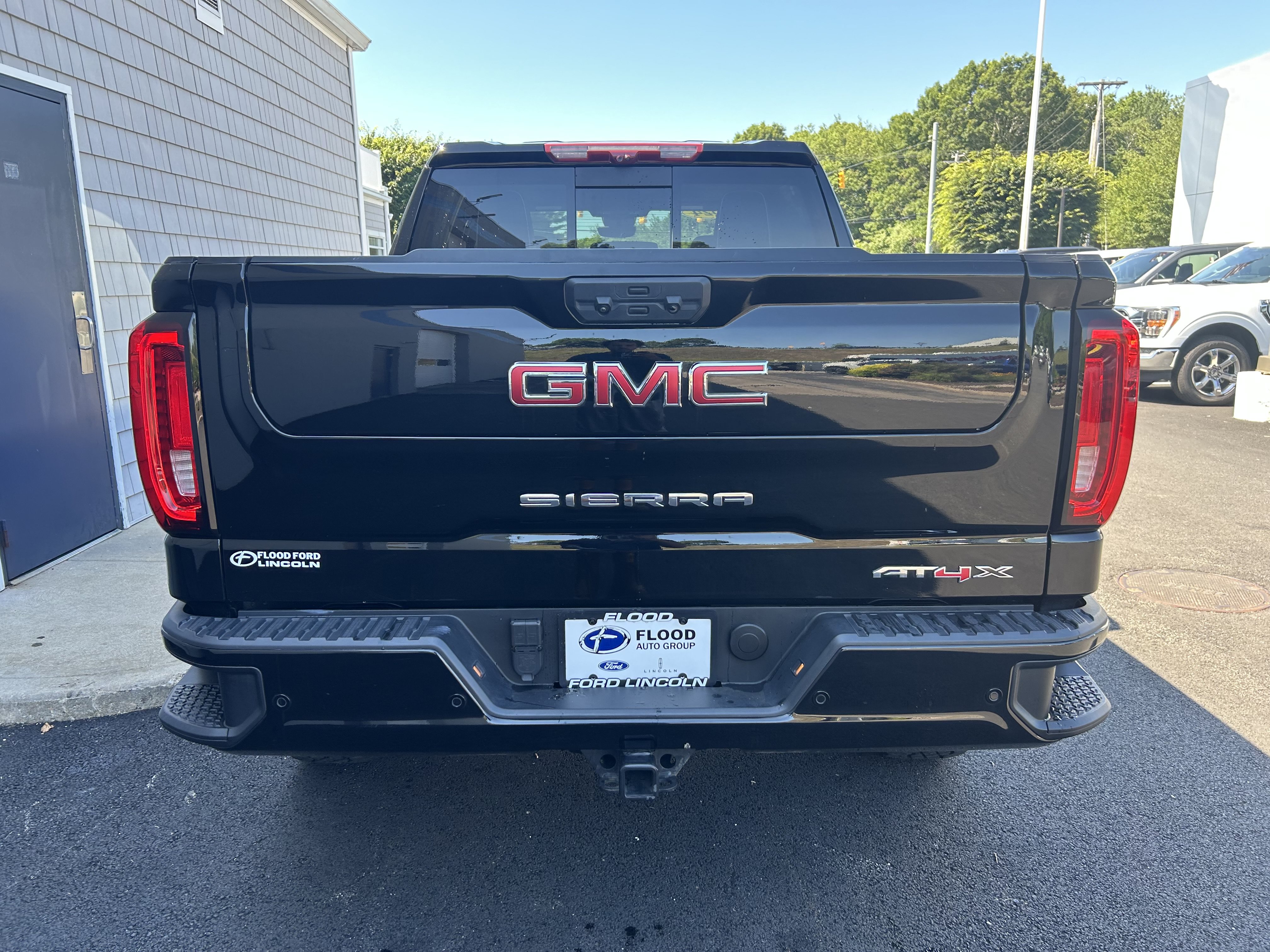Used 2024 GMC Sierra 1500 AT4X AWD/4WD image 6