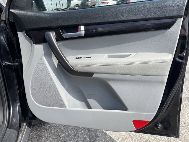 Used 2014 Kia Sorento LX image 13