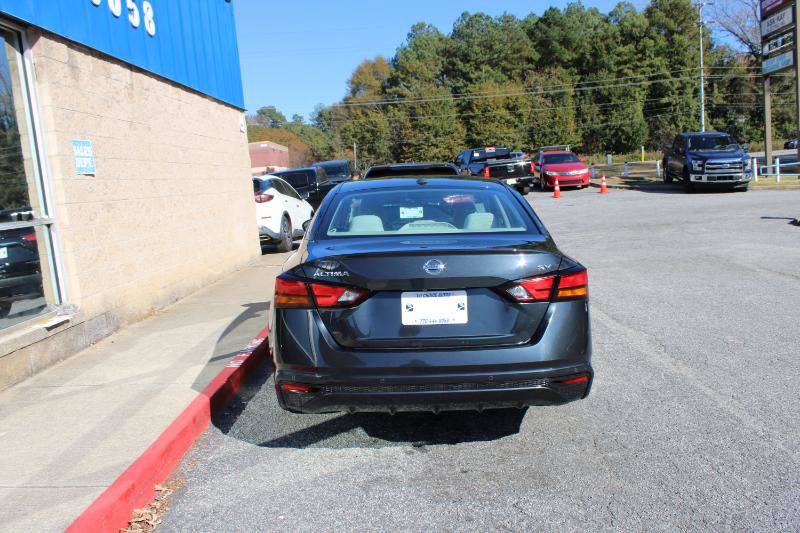 Used 2021 Nissan Altima 2.5 SV image 5