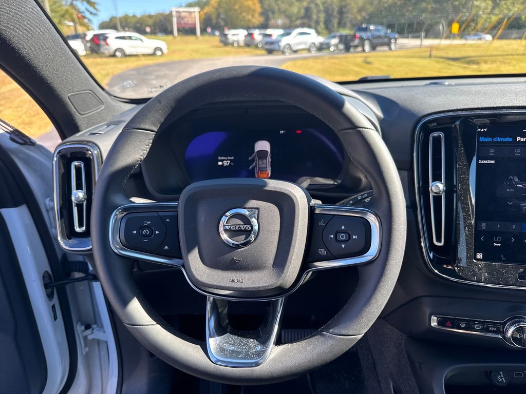 Certified 2023 Volvo C40 P8 Recharge Plus image 18