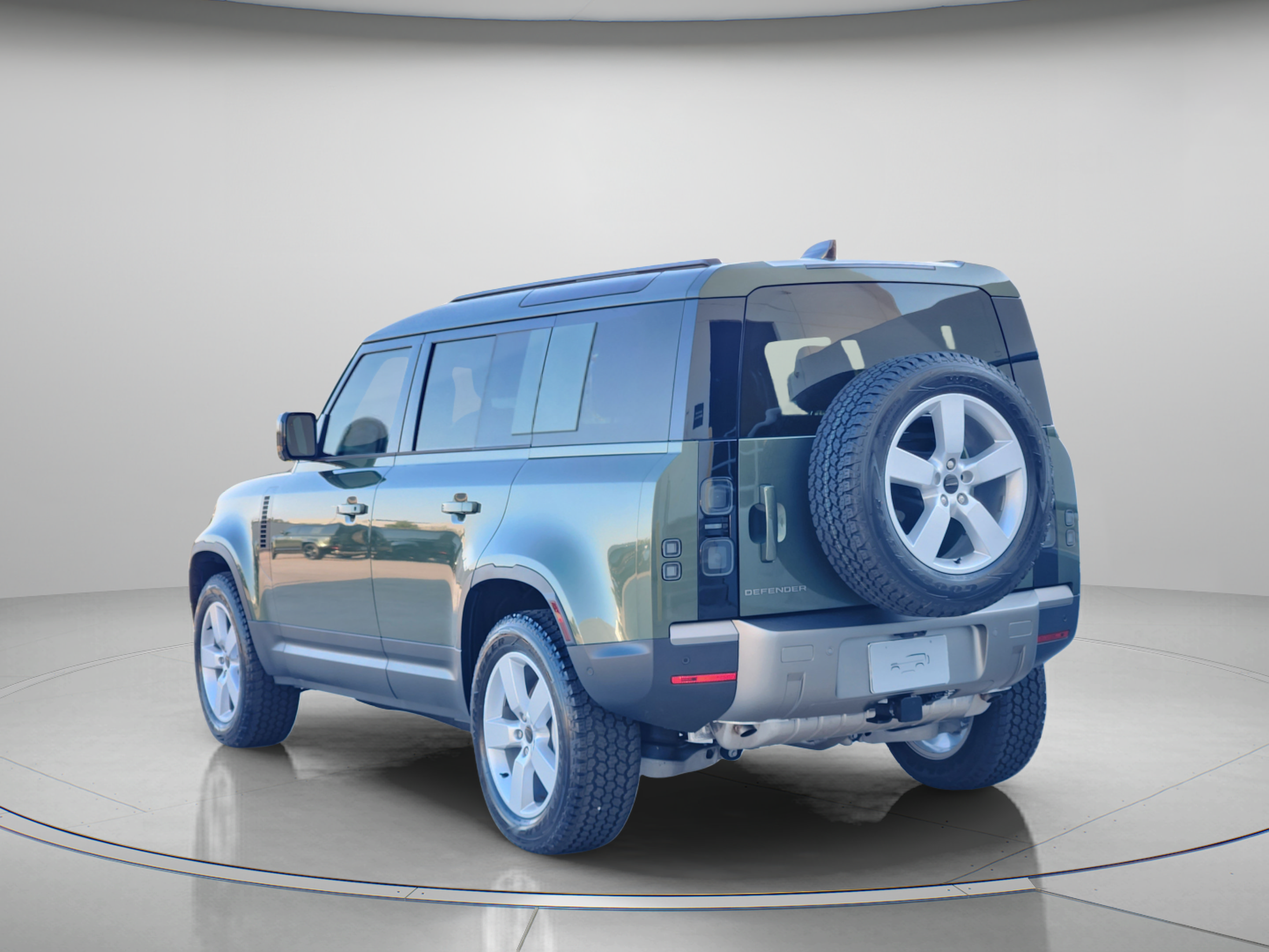 New 2026 Land Rover Defender 110 S AWD/4WD image 3