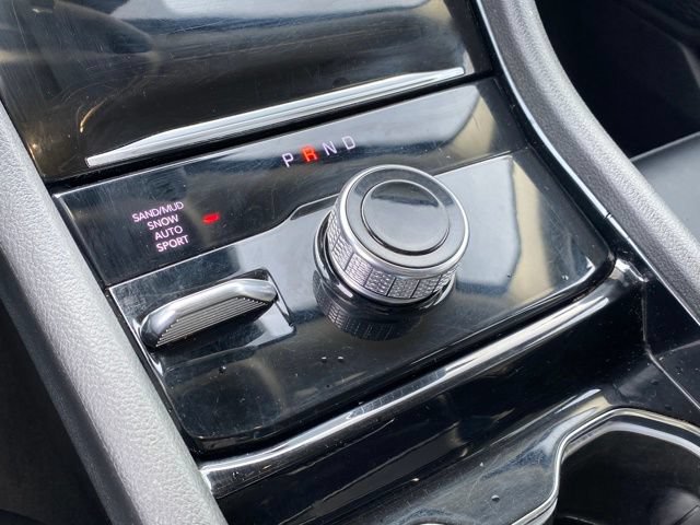 Used 2023 Jeep Grand Cherokee Limited AWD/4WD image 12