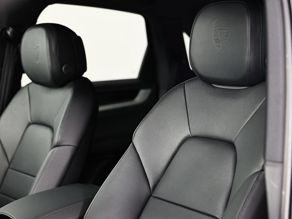 New 2026 Porsche Cayenne AWD/4WD image 23