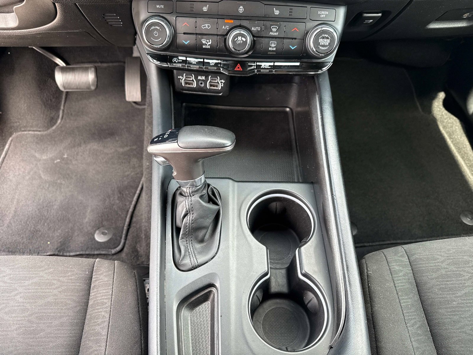 Certified 2023 Dodge Durango SXT RWD image 25