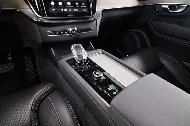 Certified 2026 Volvo XC90 B6 Ultra AWD/4WD image 11