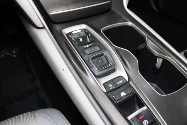 Used 2019 Honda Accord Hybrid image 16