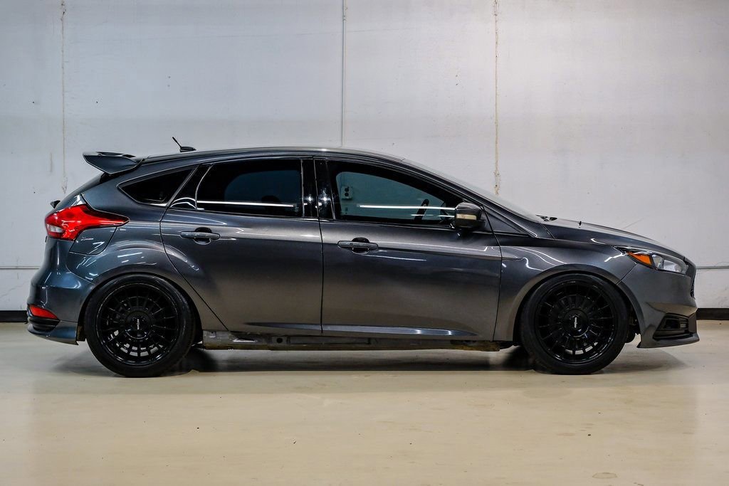 Used 2015 Ford Focus ST image 9