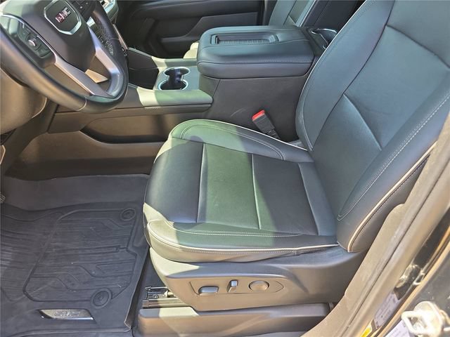 Used 2023 GMC Yukon XL SLT AWD/4WD image 21
