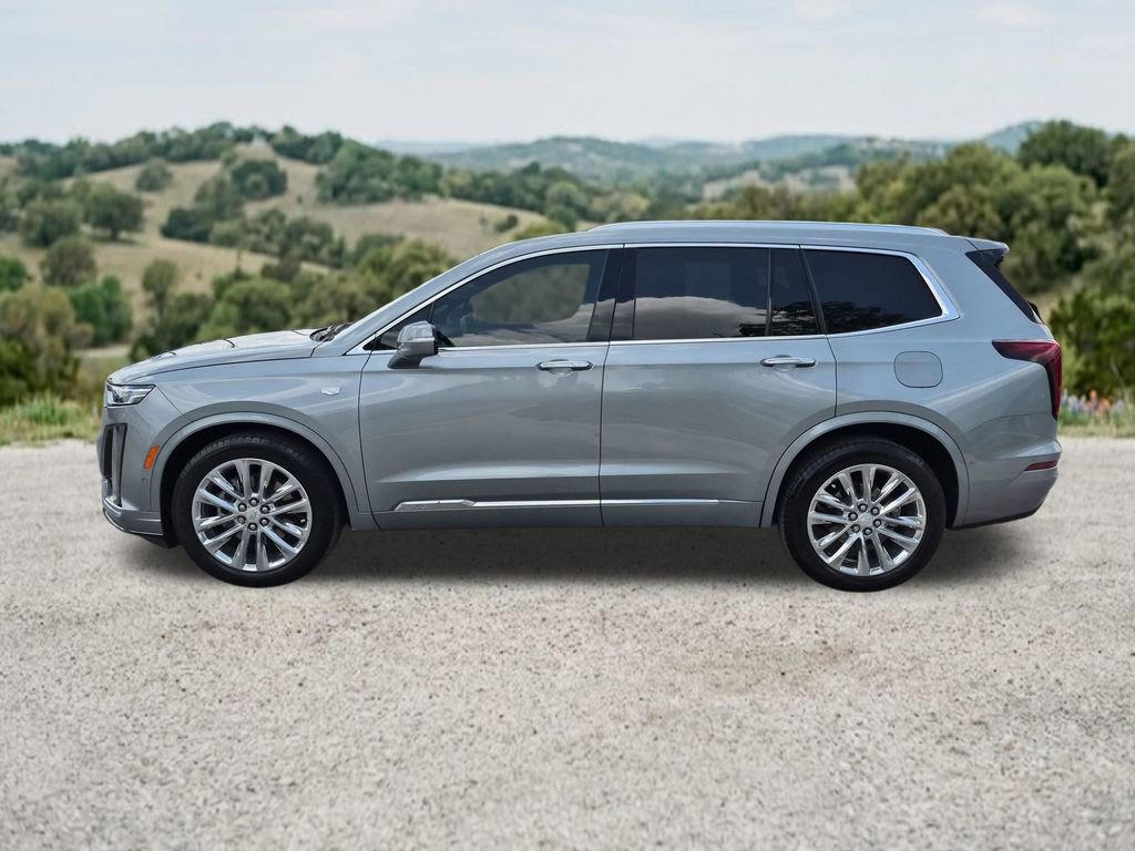 Used 2023 Cadillac XT6 Premium Luxury w/ Technology Package FWD image 5