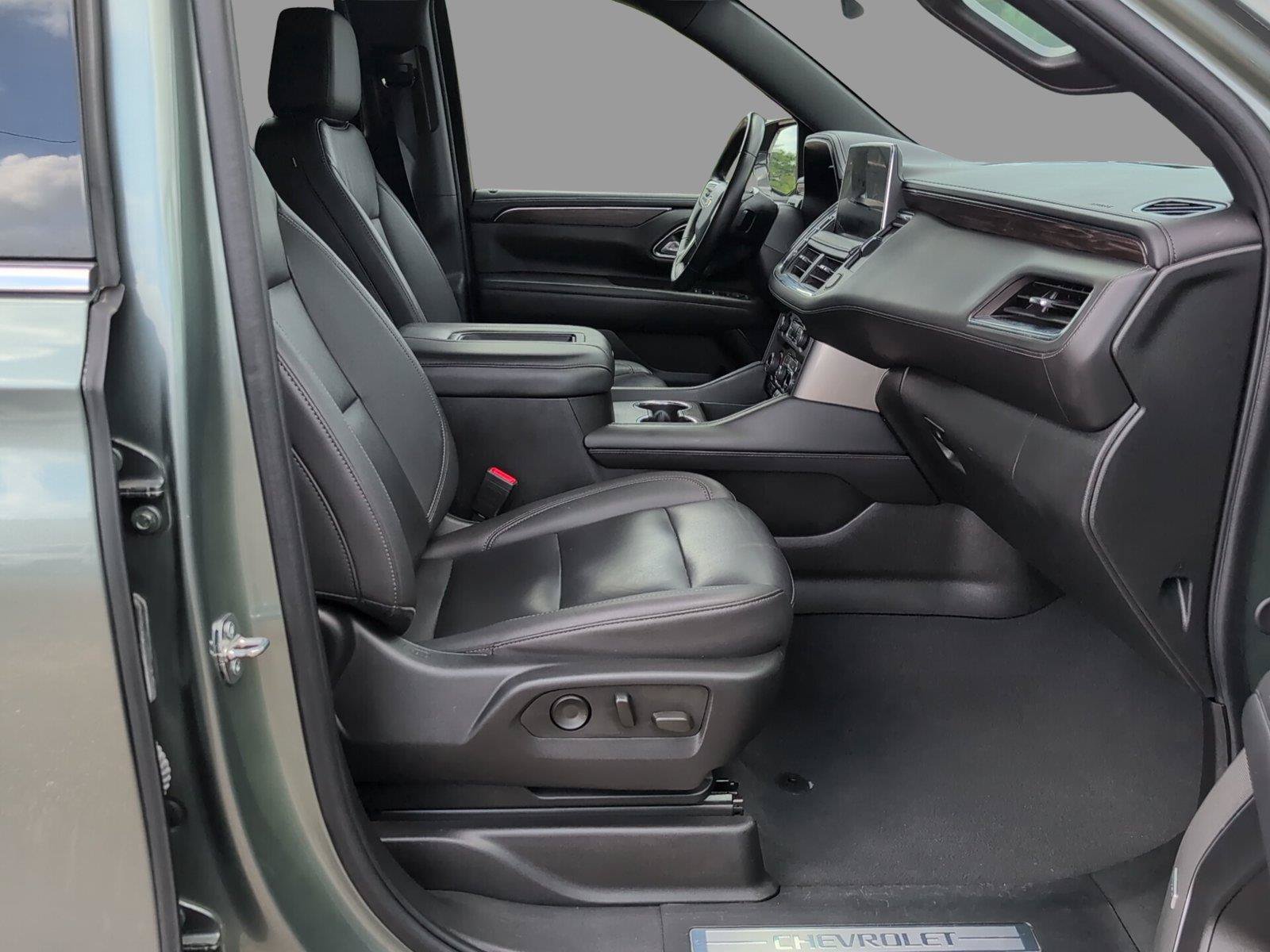 Used 2024 Chevrolet Tahoe LT RWD image 18