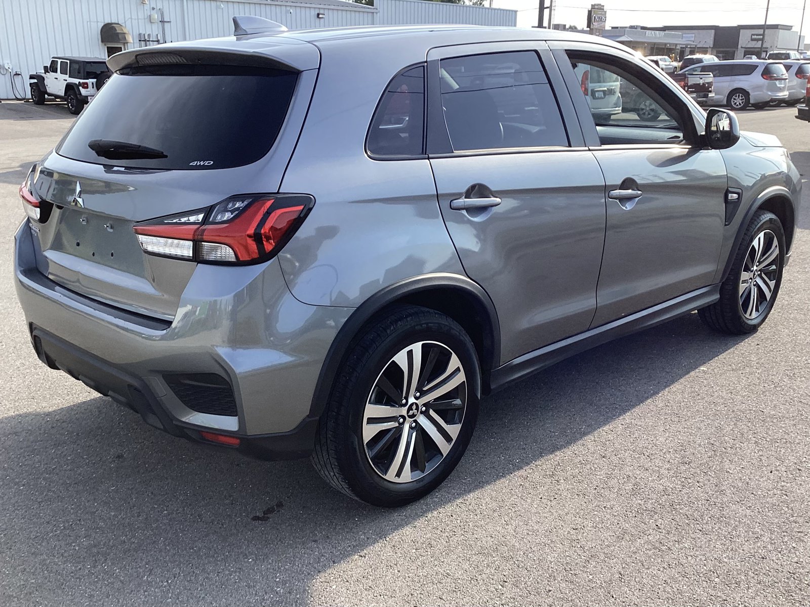Used 2025 Mitsubishi Outlander Sport ES AWD/4WD image 5