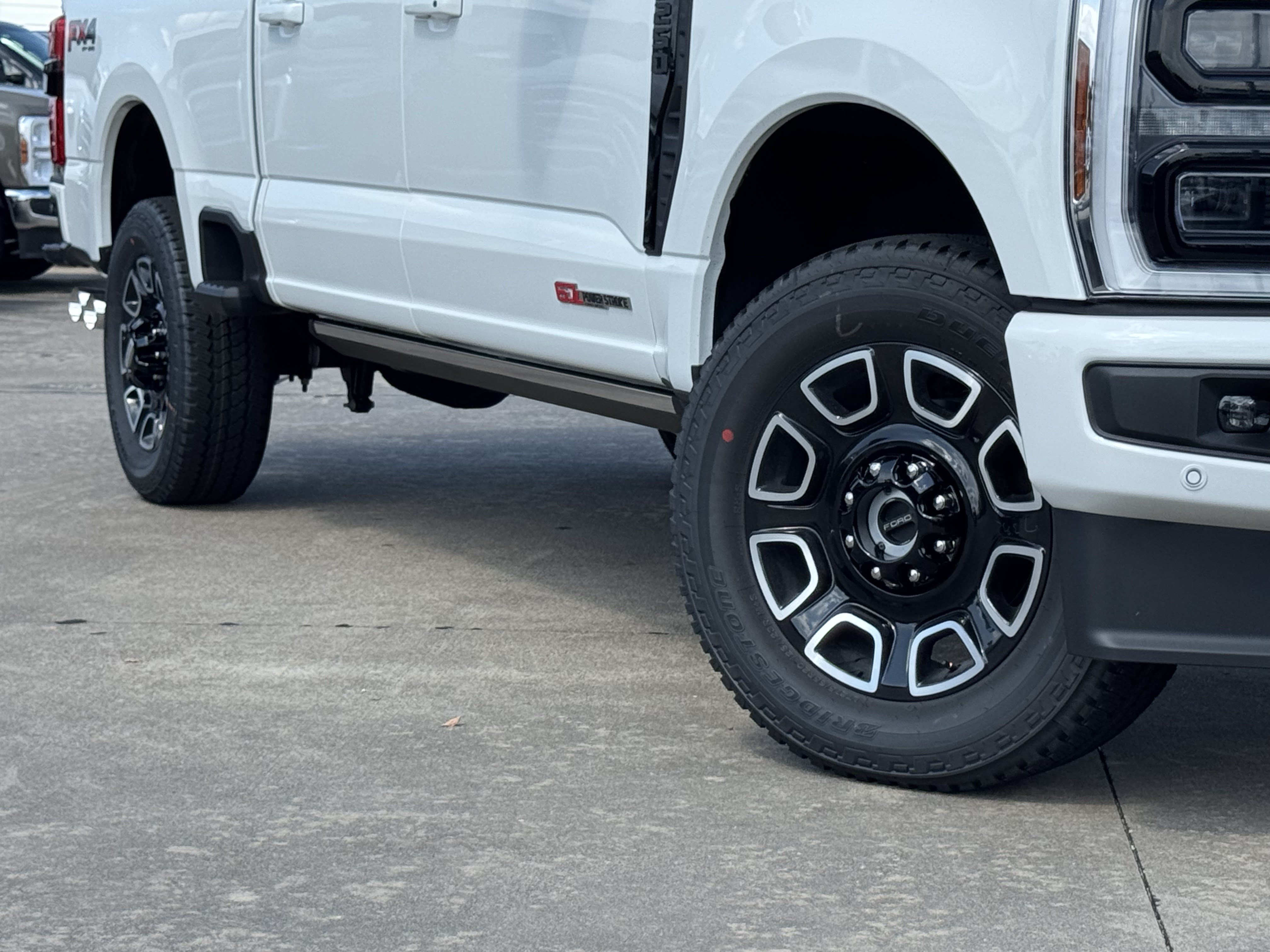 New 2026 Ford F250 Platinum AWD/4WD image 3