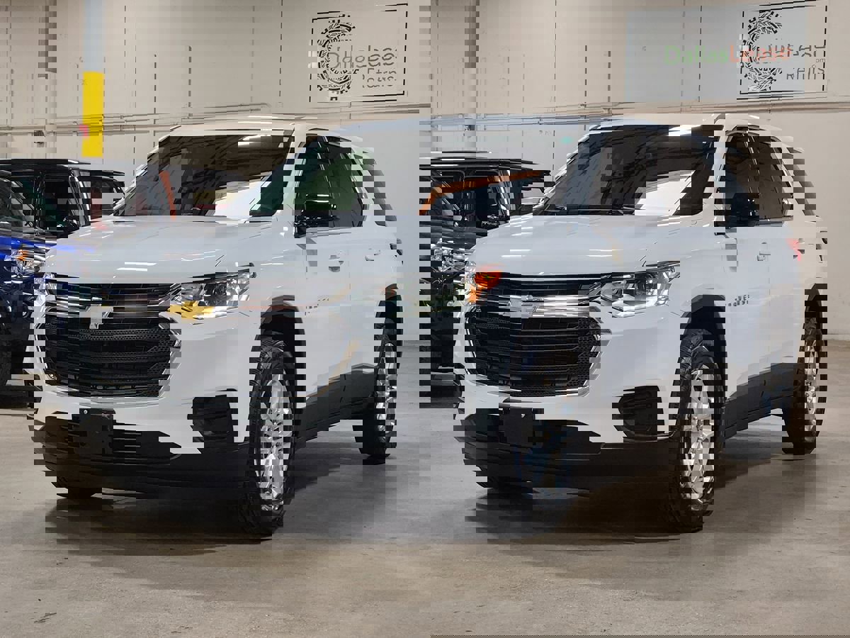 Used 2018 Chevrolet Traverse LS FWD image 4