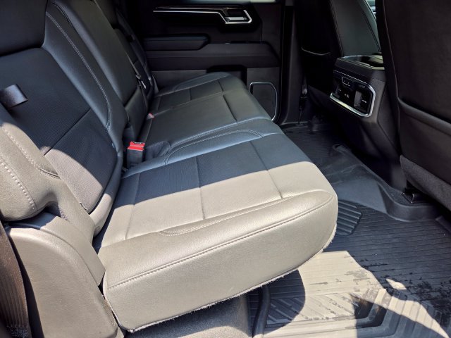 Used 2022 Chevrolet Silverado 1500 LTZ w/ LTZ Premium Package AWD/4WD image 16