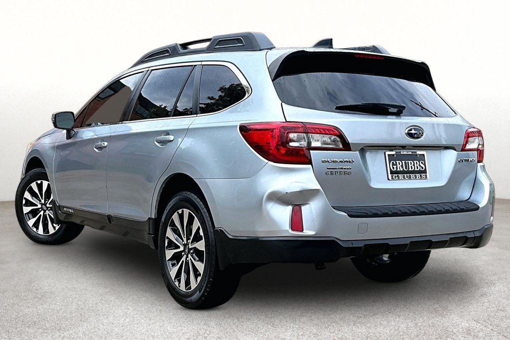 Used 2016 Subaru Outback 2.5i Limited AWD/4WD image 16