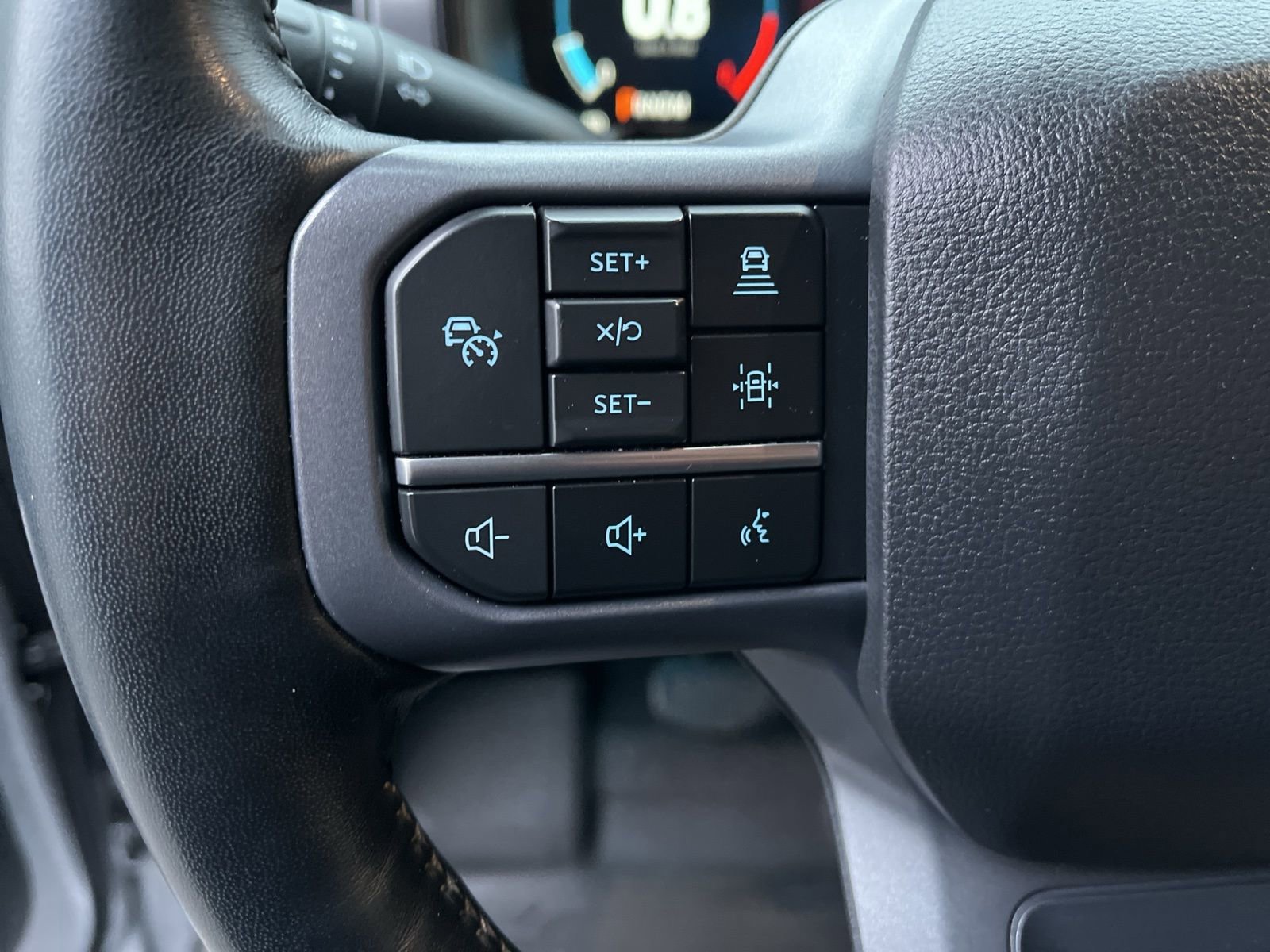 Used 2023 Ford F150 Lariat w/ Equipment Group 502A High image 28