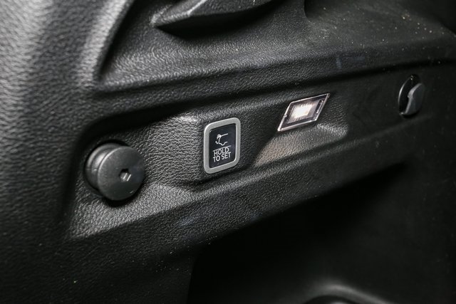 Used 2023 Jeep Grand Cherokee L Limited image 13