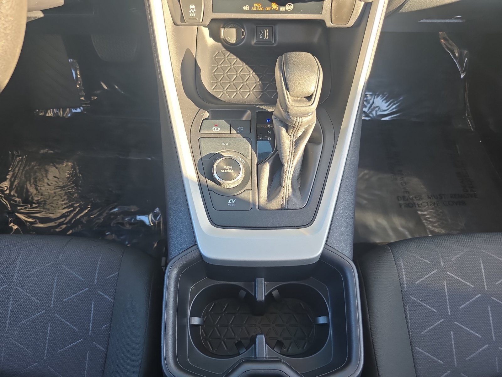 Certified 2025 Toyota RAV4 XLE AWD/4WD image 19