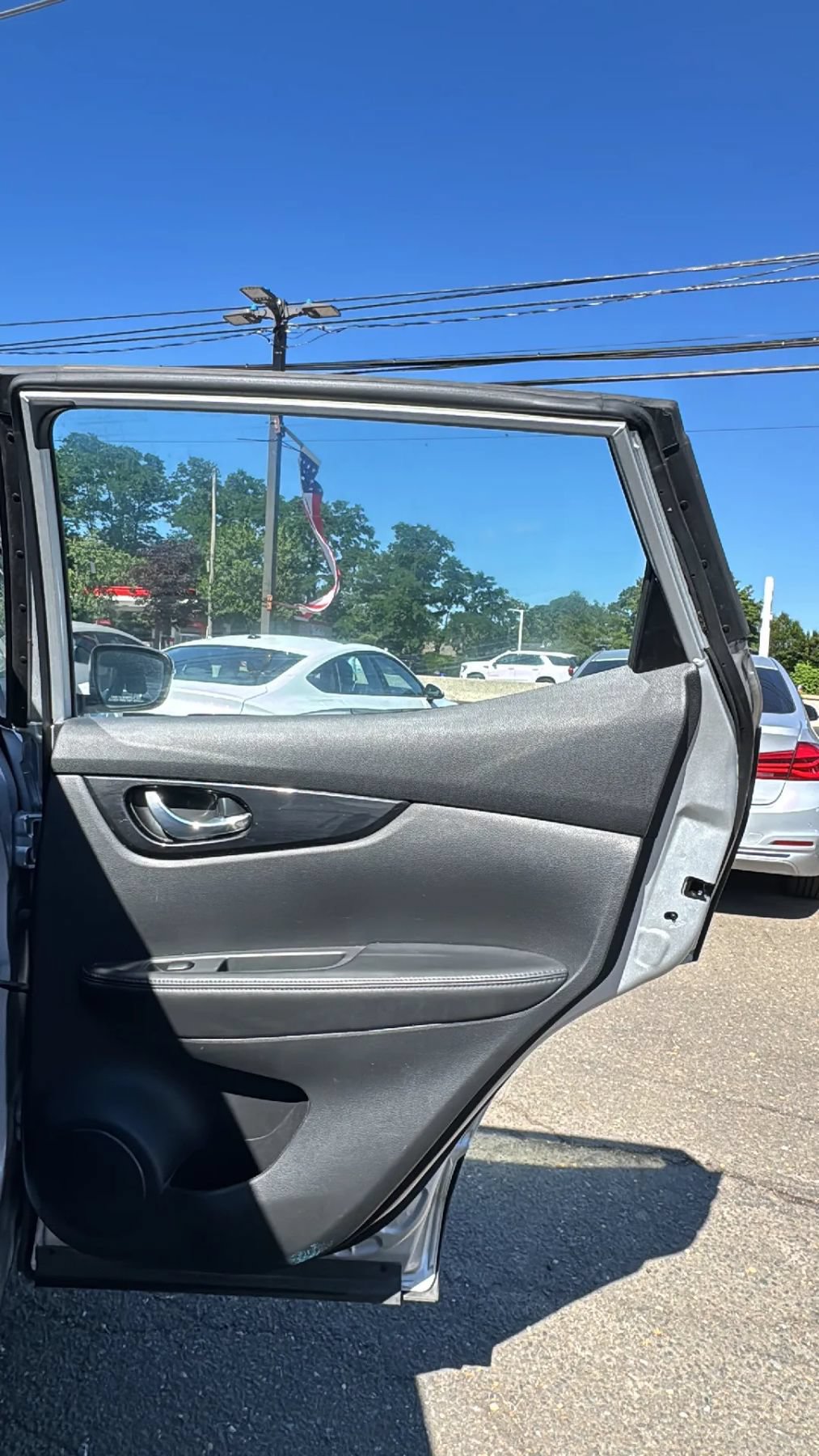 Used 2022 Nissan Rogue Sport SV AWD/4WD image 19