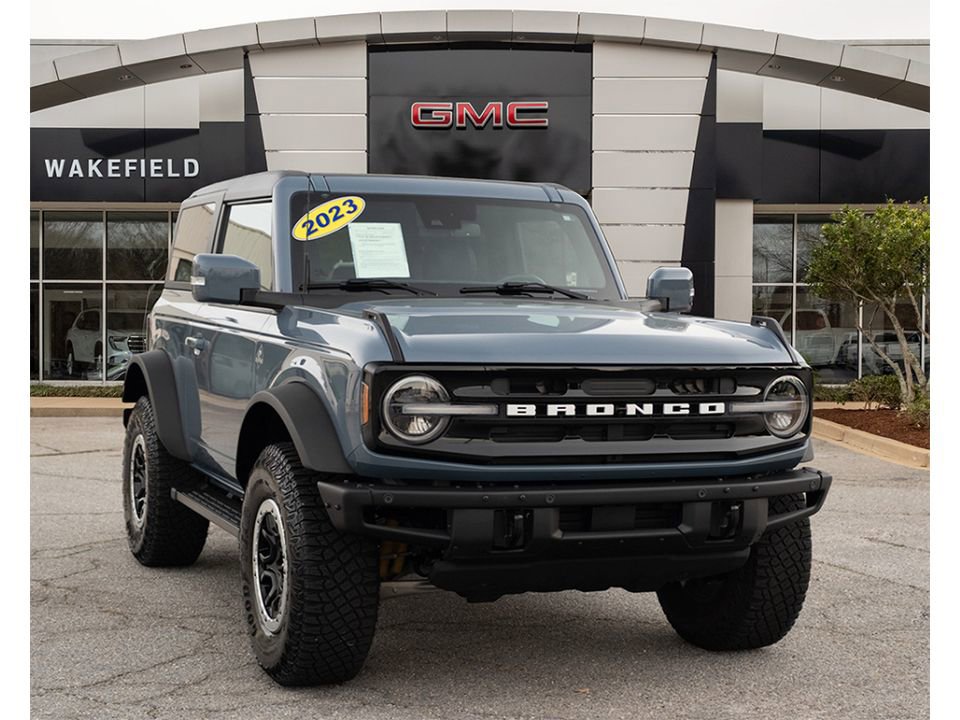 Used 2023 Ford Bronco Outer Banks w/ Sasquatch Package image 1