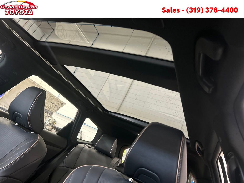 New 2025 Toyota Crown Signia image 20