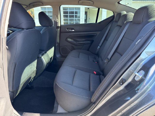 Used 2022 Nissan Altima 2.5 S FWD image 16