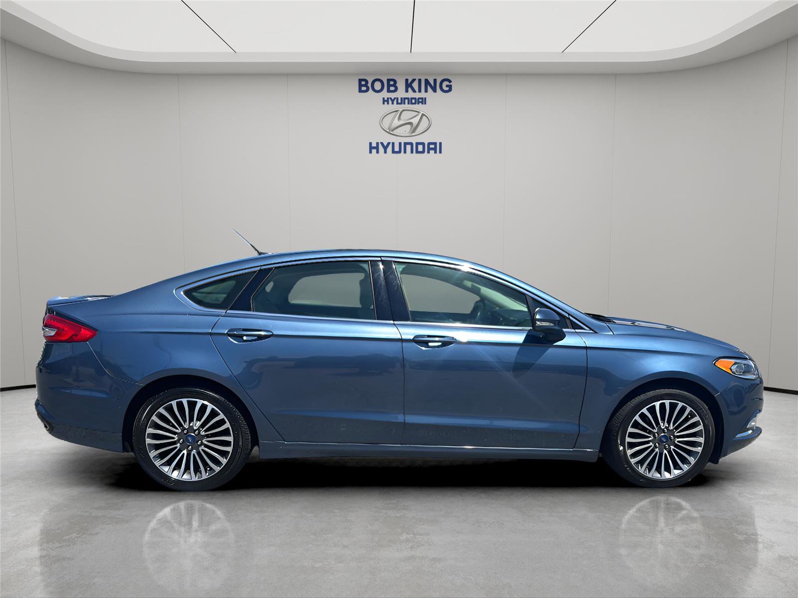 Used 2018 Ford Fusion Titanium AWD/4WD image 6