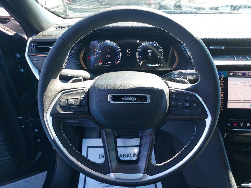 New 2027 Jeep Grand Cherokee Limited w/ Limited Altitude Package AWD/4WD image 17