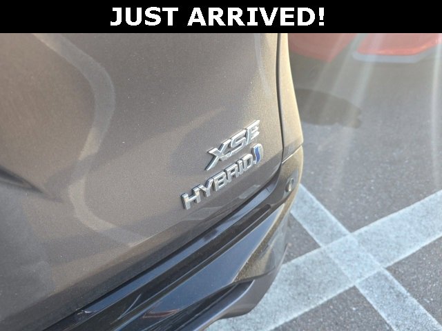 Used 2021 Toyota Sienna XSE image 7