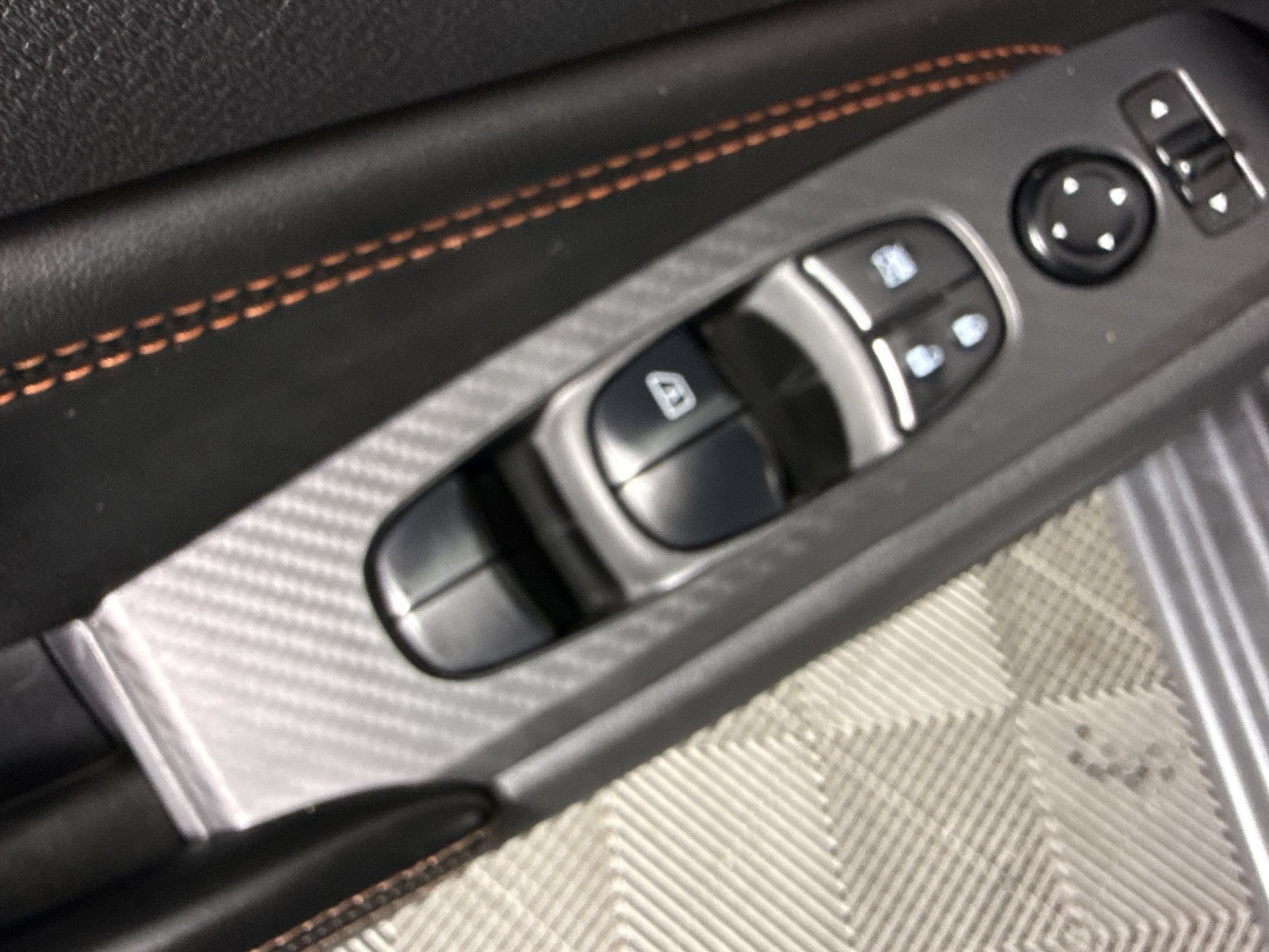 Used 2022 Nissan Altima 2.5 SR FWD image 12