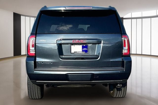 Used 2020 GMC Yukon SLT w/ Premium Edition AWD/4WD image 5