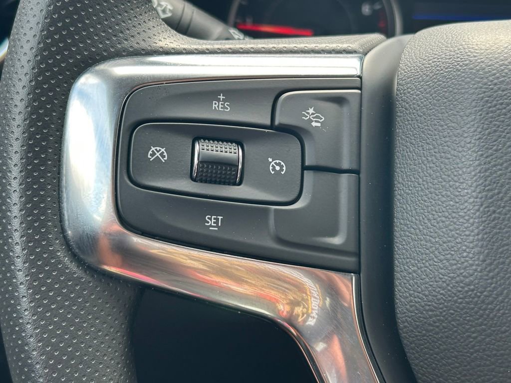 Used 2025 Chevrolet Blazer LT AWD/4WD image 34