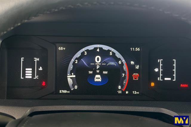 Used 2025 Toyota 4Runner SR5 AWD/4WD image 34