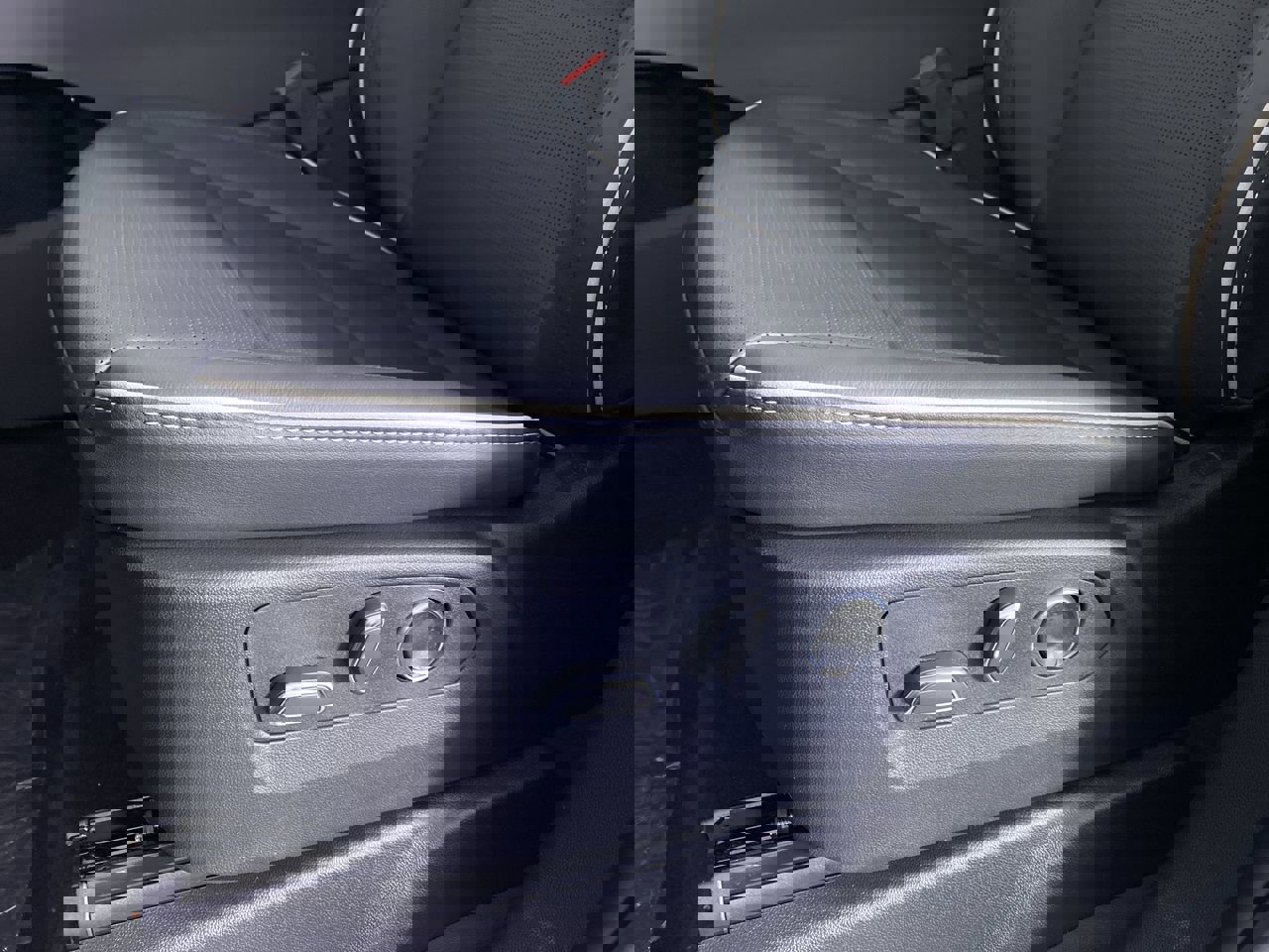 New 2026 Cadillac Escalade ESV Sport image 10