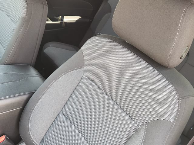 Used 2023 Chevrolet Traverse LT FWD image 24