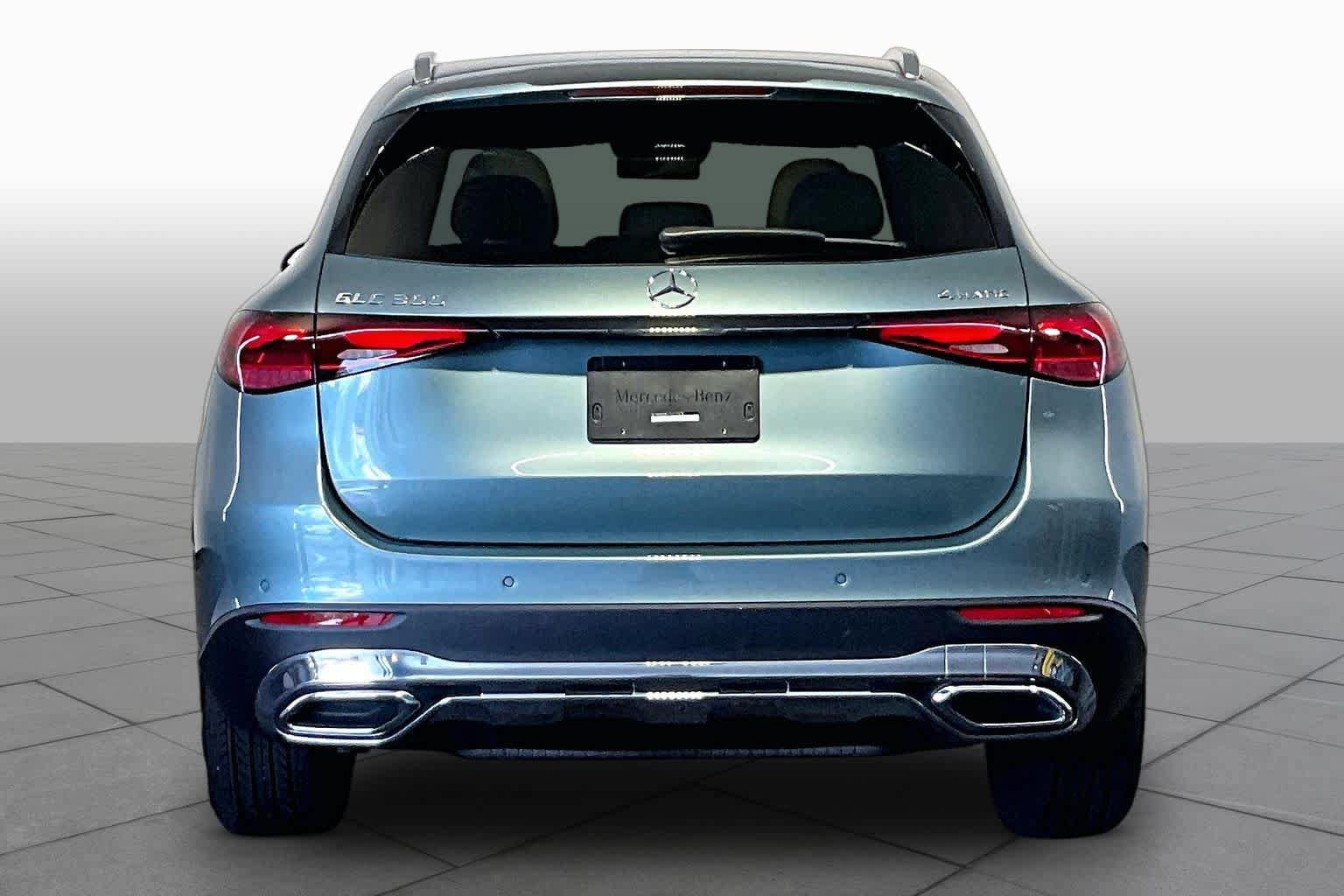 Used 2026 Mercedes-Benz GLC 300 4MATIC image 5