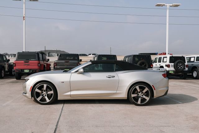 Used 2019 Chevrolet Camaro LT image 4