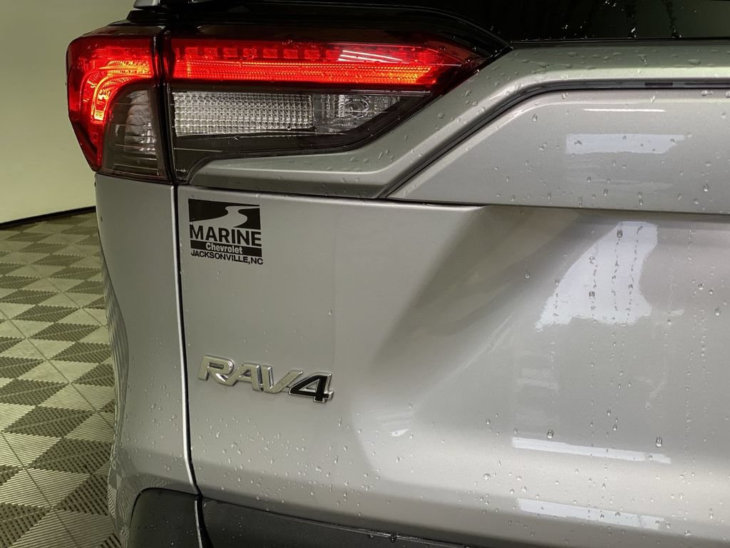 Used 2024 Toyota RAV4 XLE FWD image 37