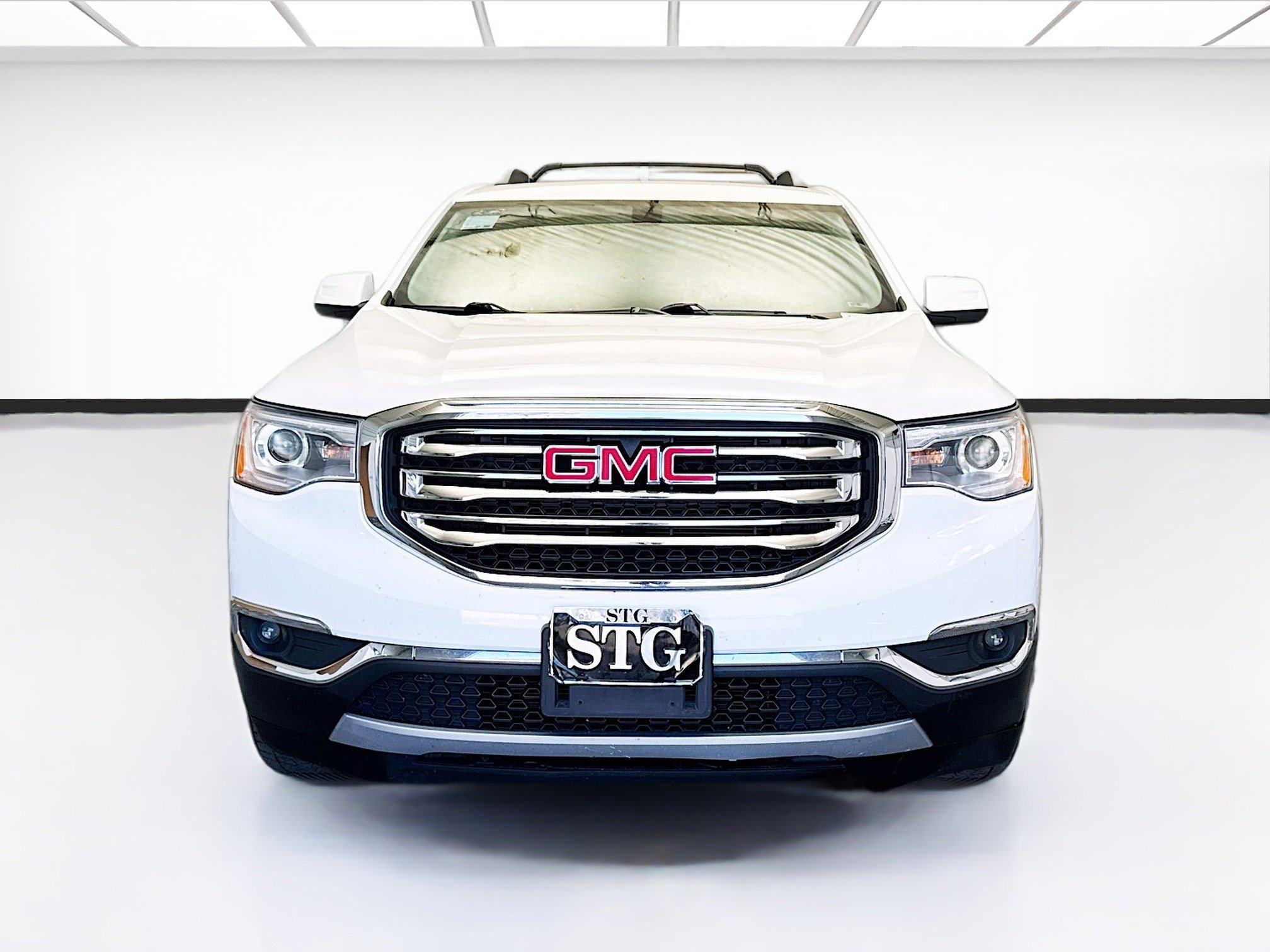 Used 2019 GMC Acadia SLE image 2