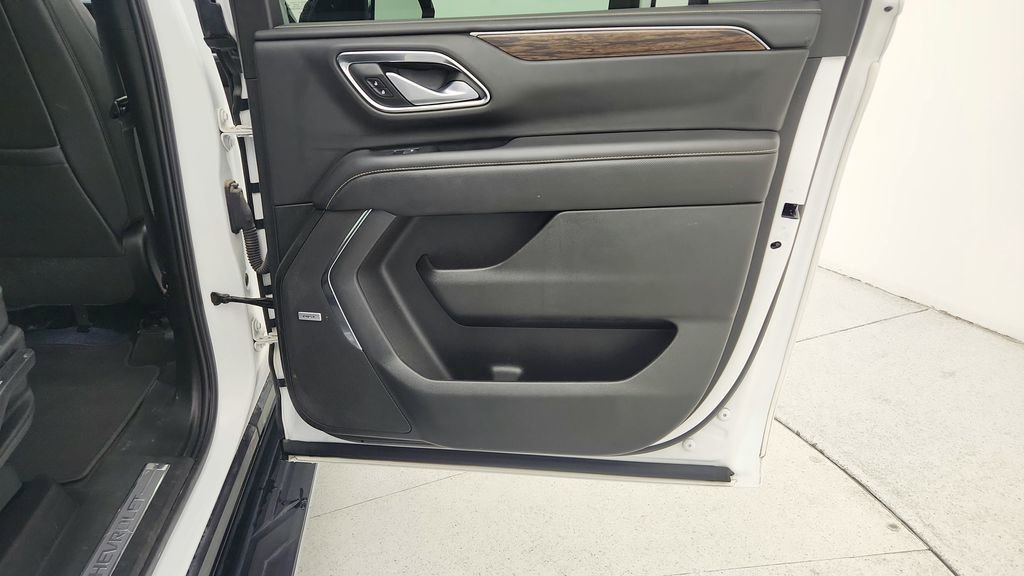 Certified 2022 Chevrolet Suburban Premier image 46
