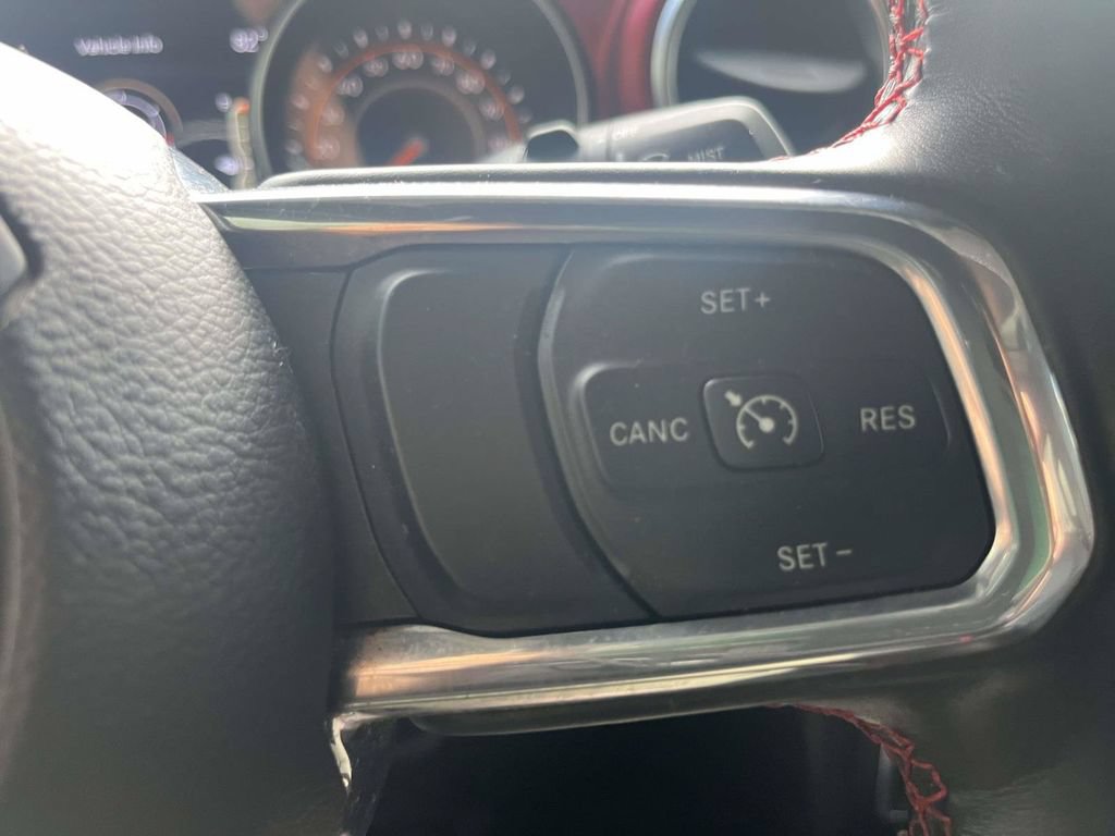 Used 2023 Jeep Wrangler Unlimited Rubicon w/ Cold Weather Group AWD/4WD image 21