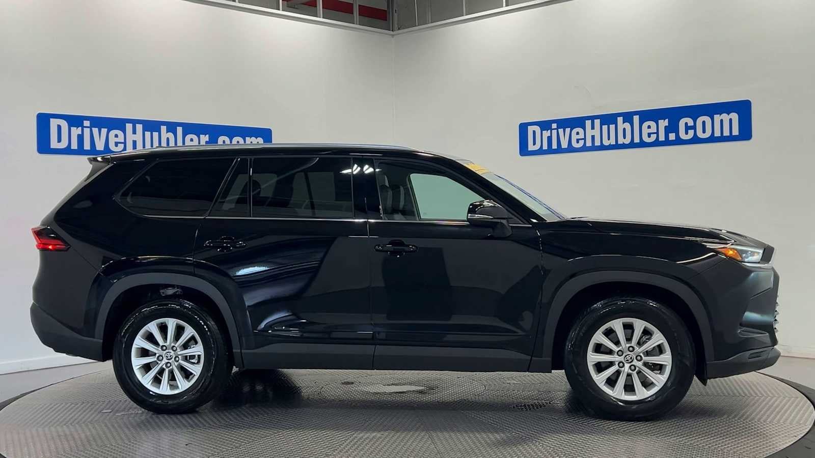 Used 2025 Toyota Grand Highlander AWD image 9