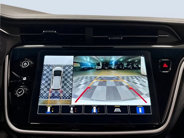 Used 2023 Chevrolet Bolt LT w/ Infotainment Package FWD image 23