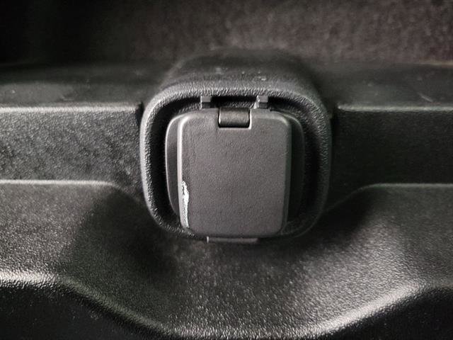 Used 2018 Ford F150 XLT image 15