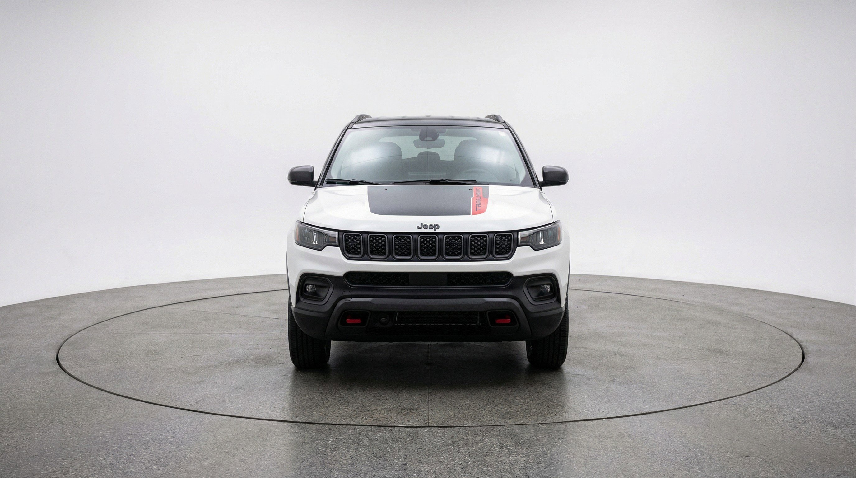 Used 2025 Jeep Compass Trailhawk AWD/4WD image 2