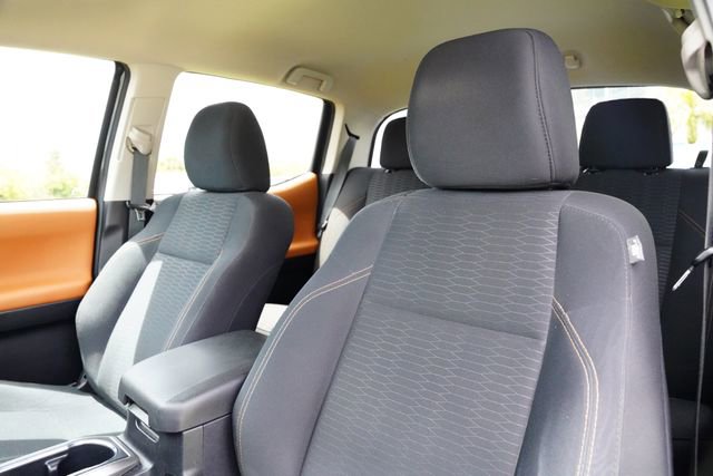 Used 2019 Toyota Tacoma SR5 RWD image 19
