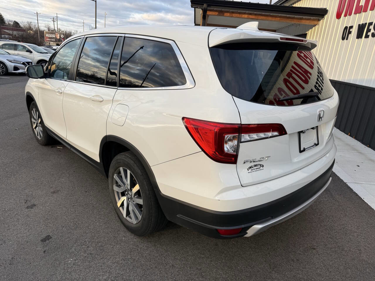 Used 2020 Honda Pilot EX image 11