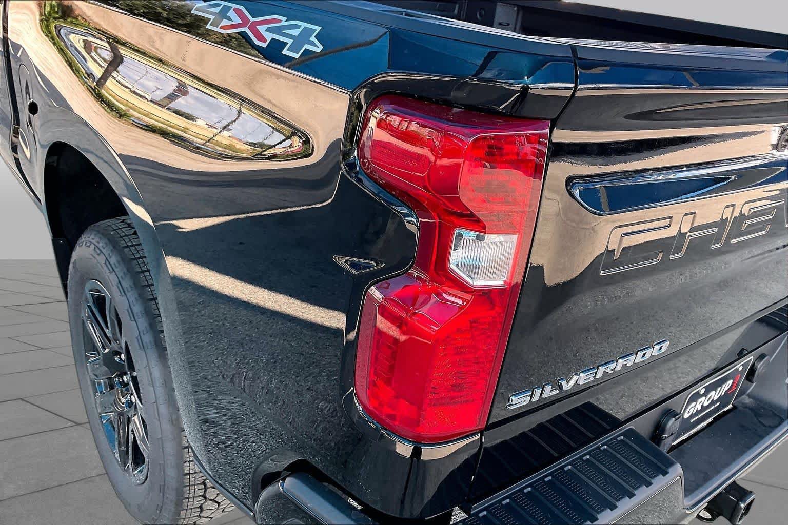 New 2026 Chevrolet Silverado 1500 Custom AWD/4WD image 14