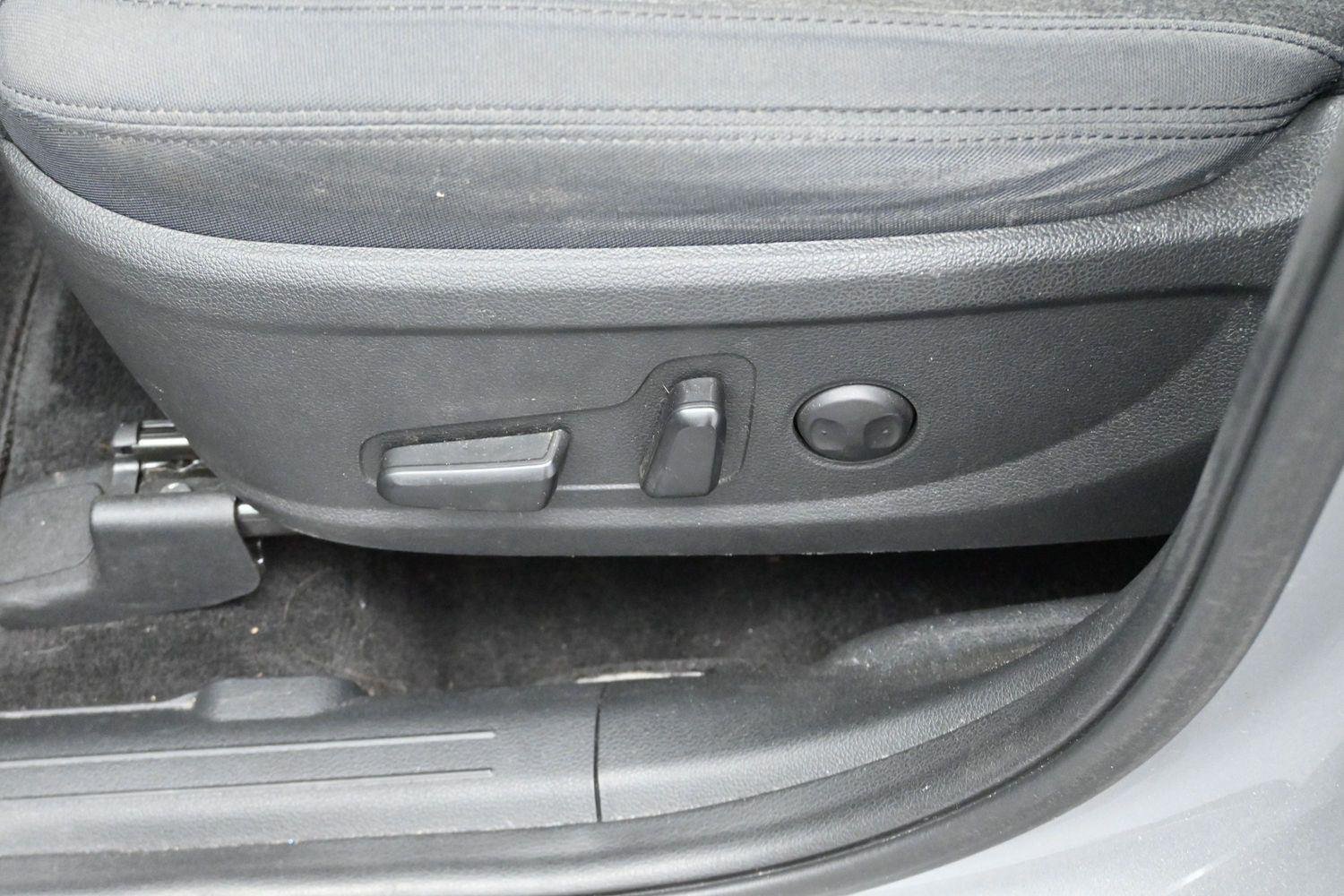 Used 2021 Hyundai Santa Fe SEL FWD image 13