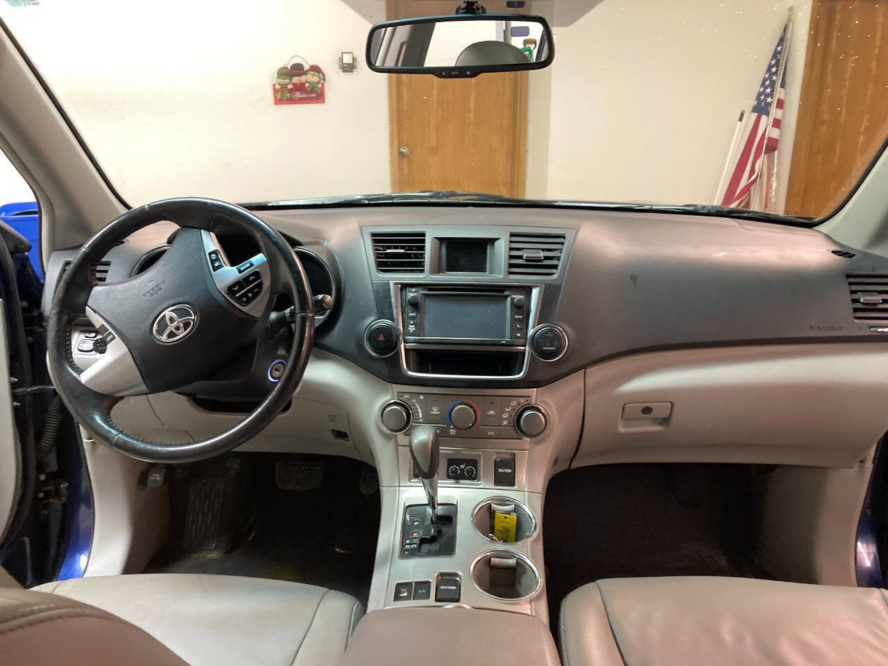 Used 2013 Toyota Highlander SE image 8